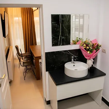 Cozyvilla Mamaia Nord Willa *